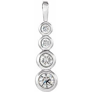 Journey Graduated Bezel-Set Pendant